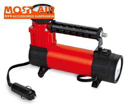 690 Compressor 12 V 10 A 50 PSI with Nylon Bag